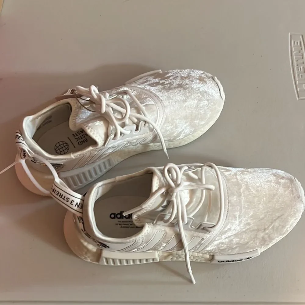 ❤️ADIDAS ORIGINALS NMD R1 W Sneakers - Picture 5 of 17